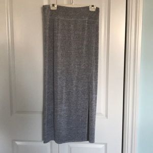 Aritzia Wilfred Free Skirt